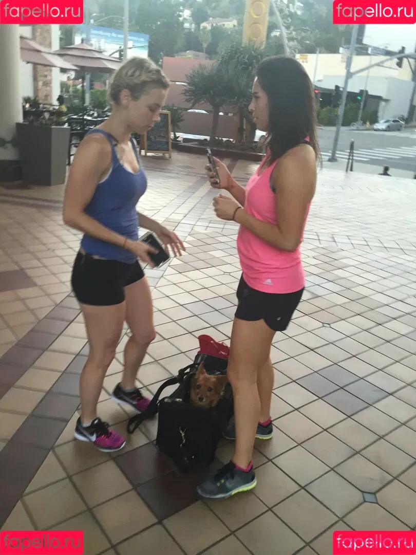 Iliza Shlesinger Onlyfans Photo Gallery 