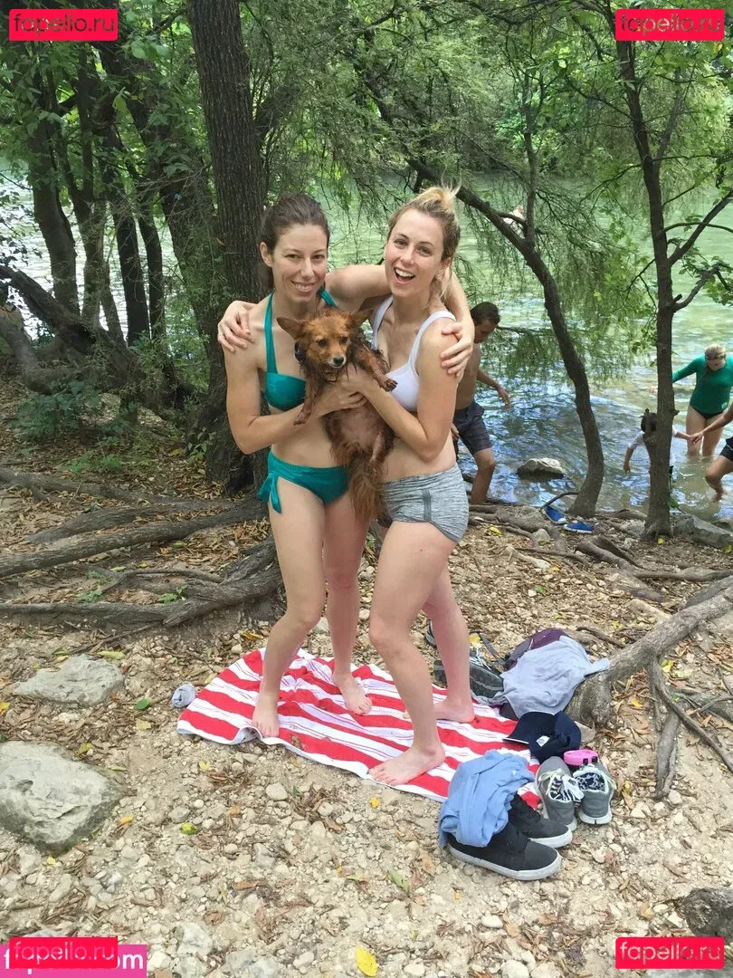 Iliza Shlesinger Onlyfans Photo Gallery 