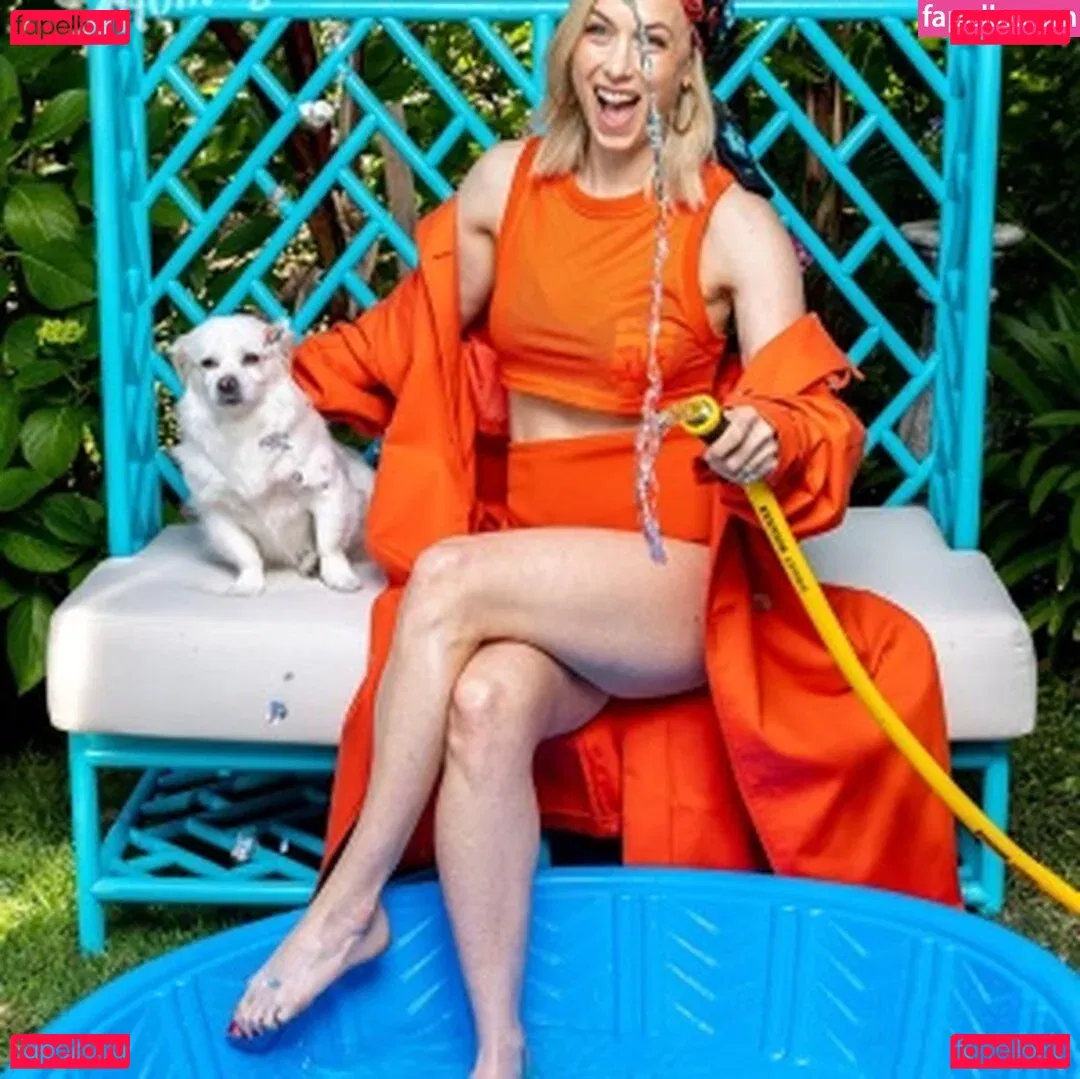 Iliza Shlesinger Onlyfans Photo Gallery 