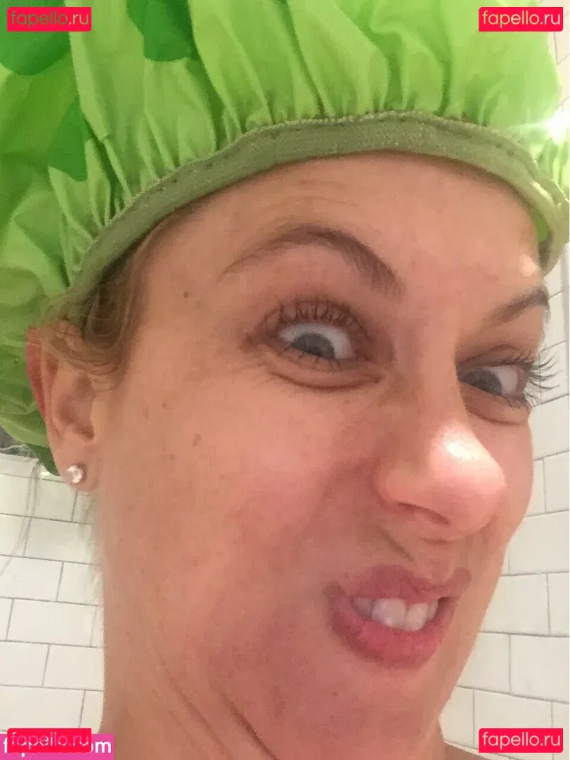 Iliza Shlesinger Onlyfans Photo Gallery 