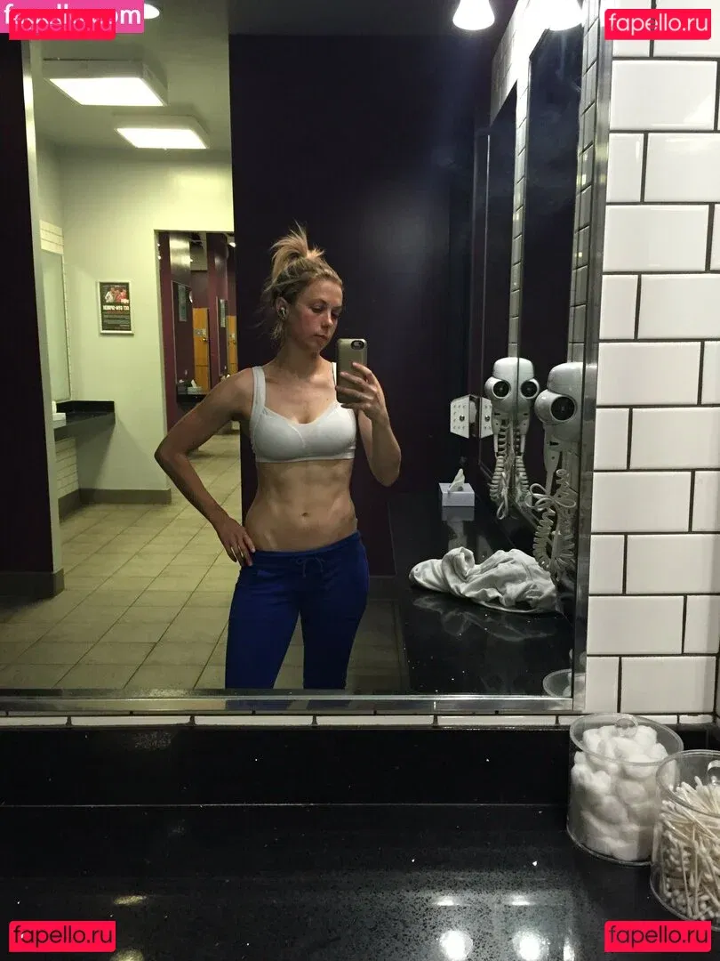 Iliza Shlesinger Onlyfans Photo Gallery 