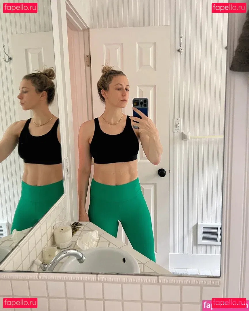 Iliza Shlesinger Onlyfans Photo Gallery 