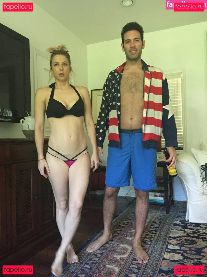 Iliza Shlesinger Onlyfans Photo Gallery 