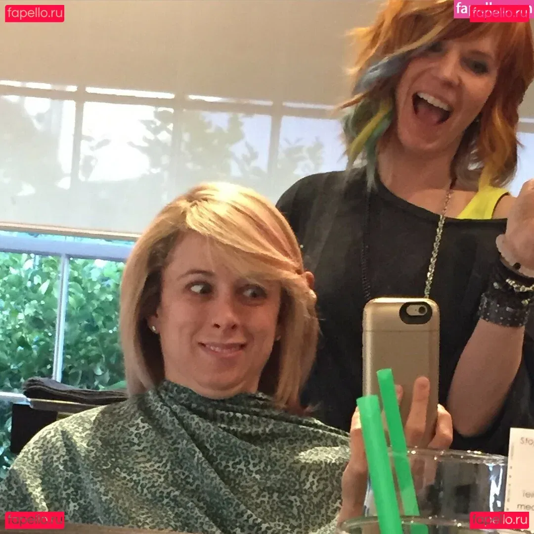 Iliza Shlesinger Onlyfans Photo Gallery 