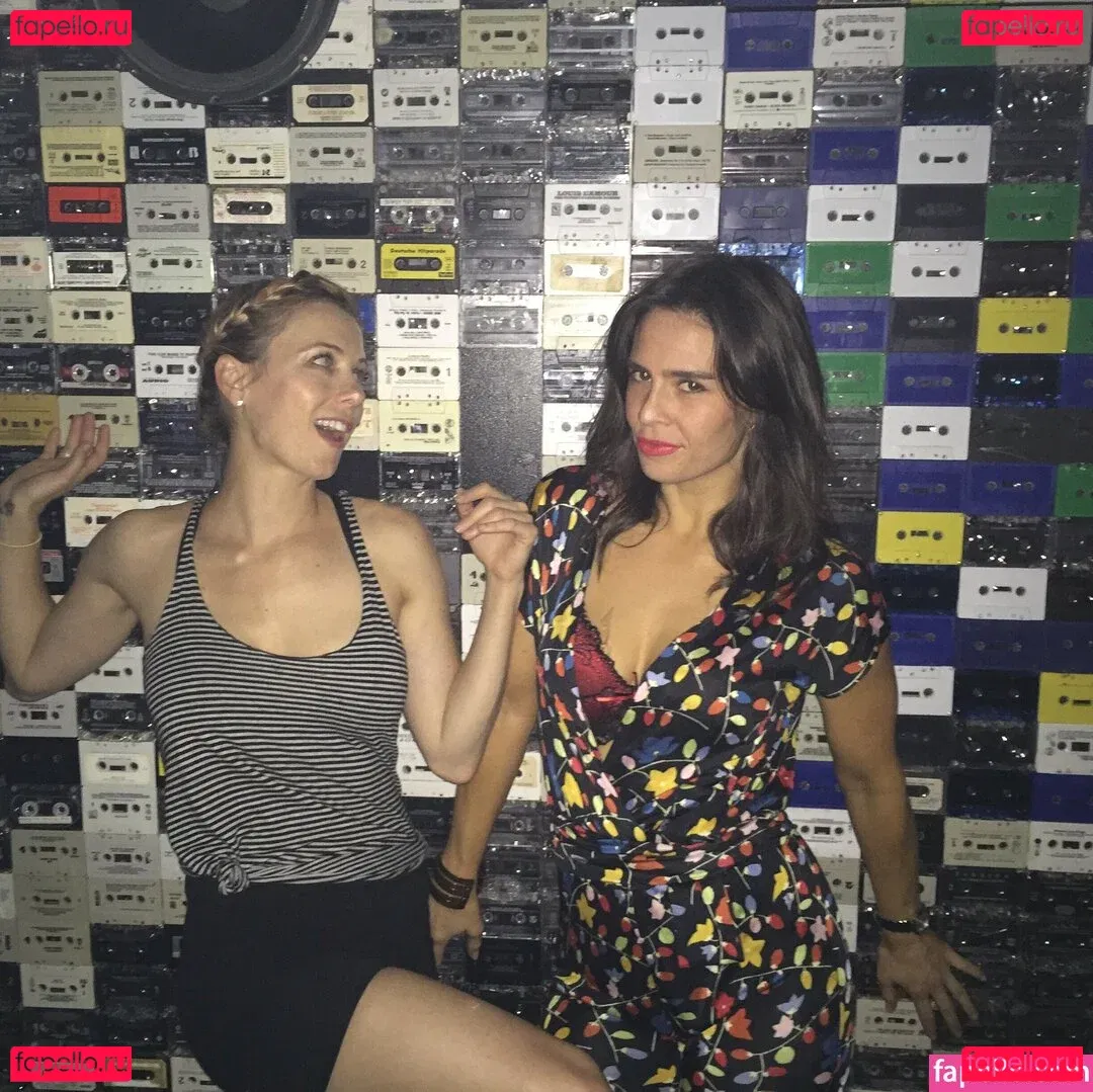 Iliza Shlesinger Onlyfans Photo Gallery 