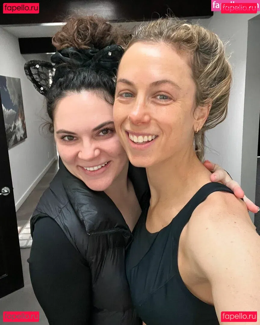 Iliza Shlesinger Onlyfans Photo Gallery 