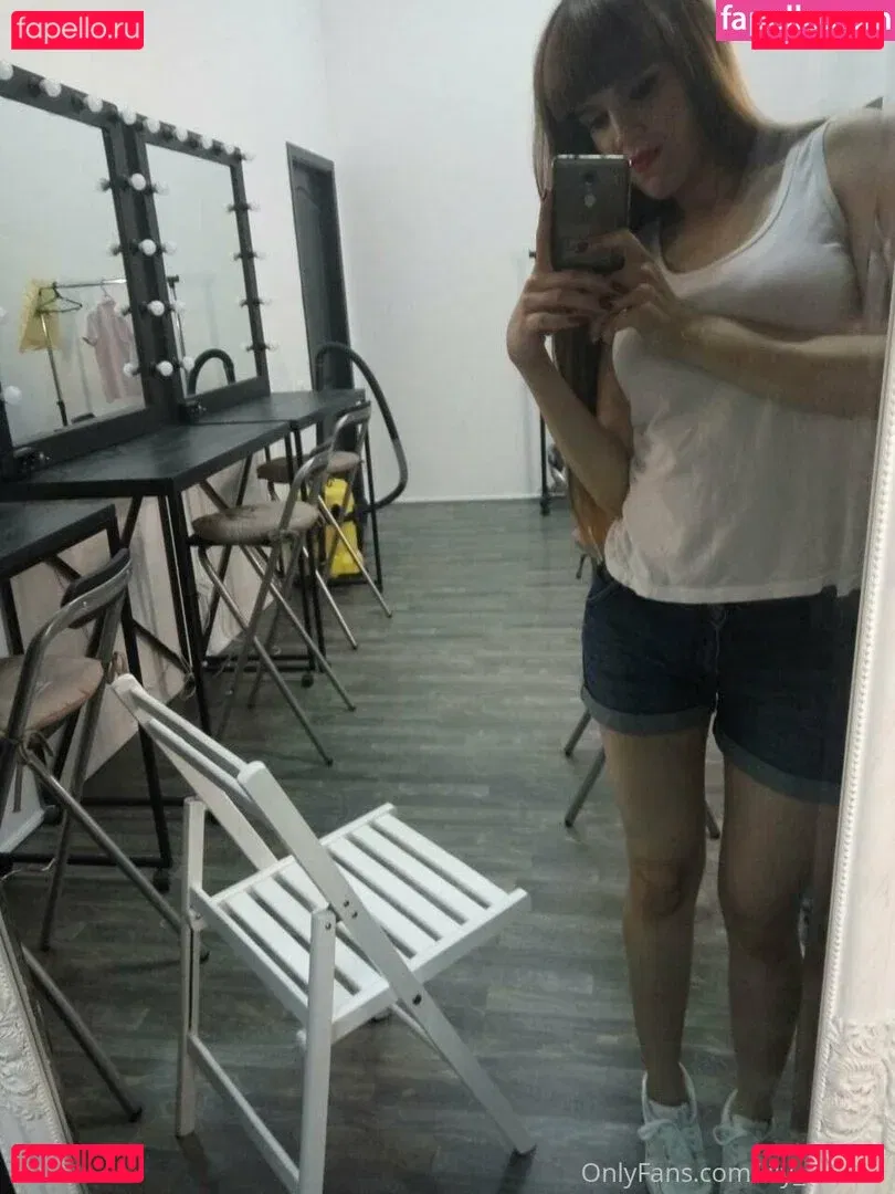 lilyapricot Onlyfans Photo Gallery 