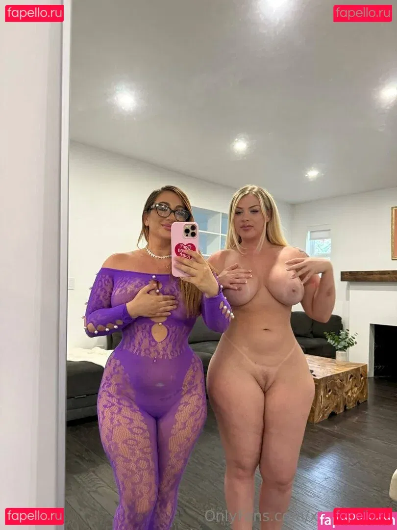 xoxbratfree Onlyfans Photo Gallery 