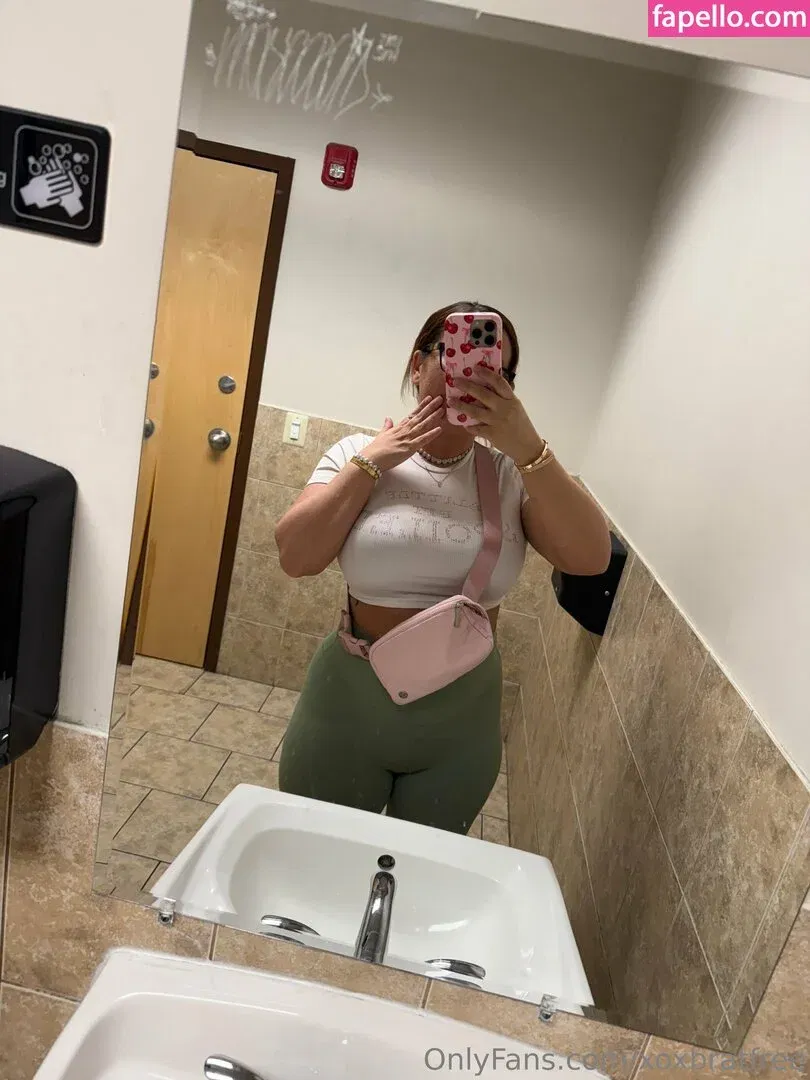 xoxbratfree Onlyfans Photo Gallery 
