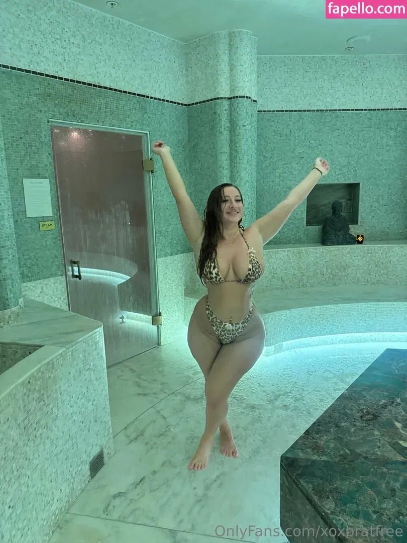 xoxbratfree Onlyfans Photo Gallery 