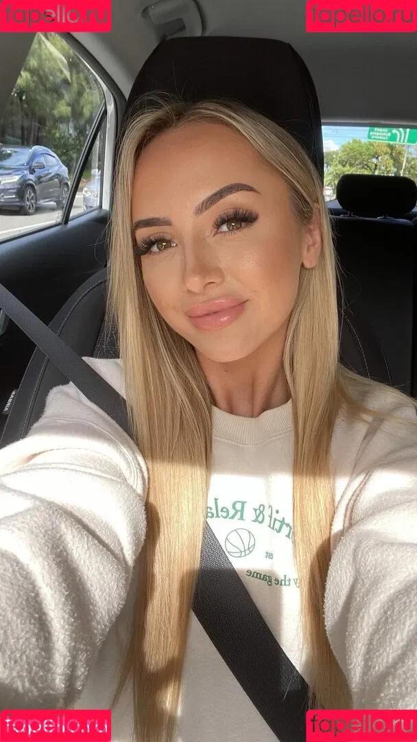Taylah Small Onlyfans Photo Gallery 