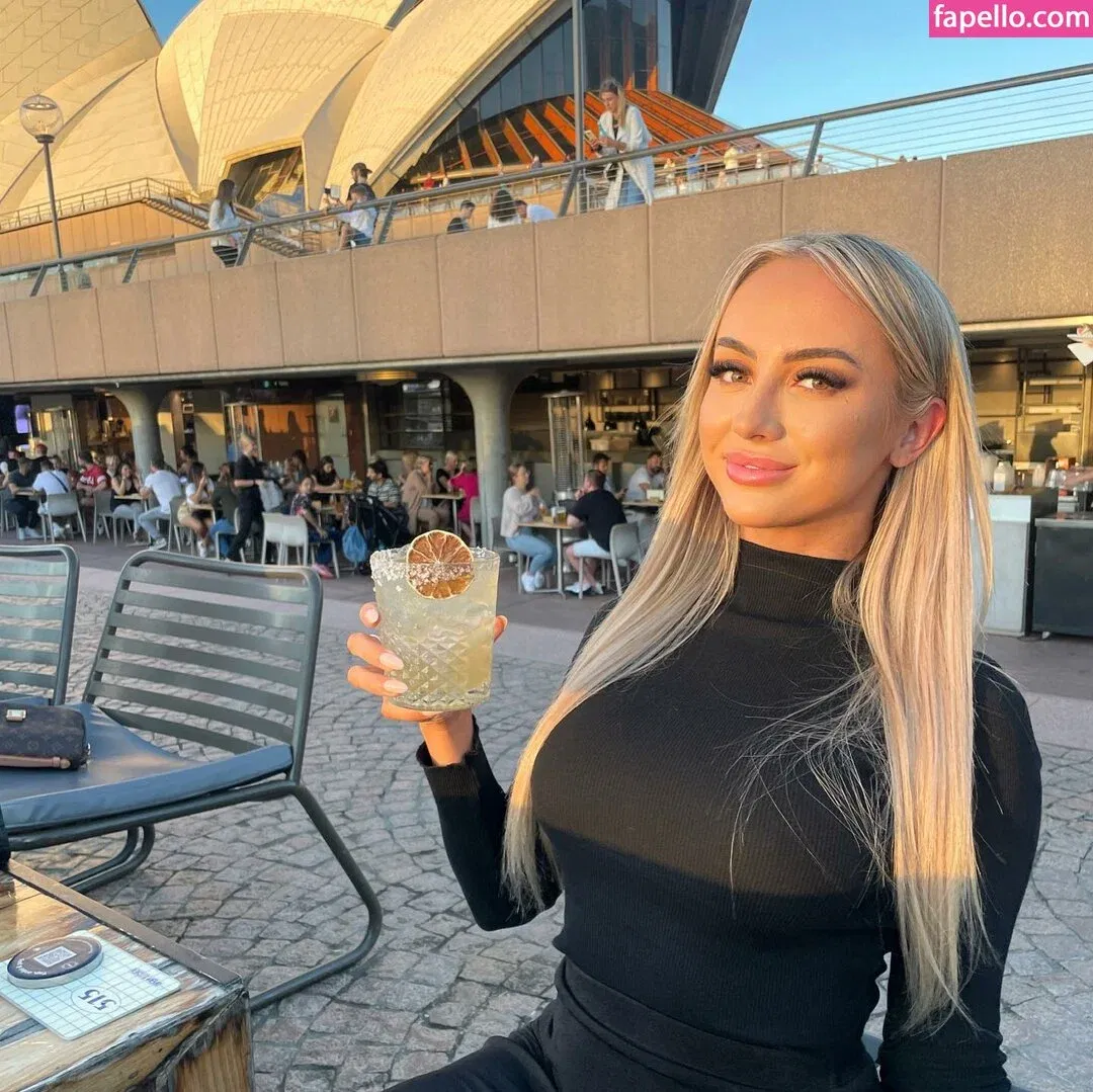 Taylah Small Onlyfans Photo Gallery 