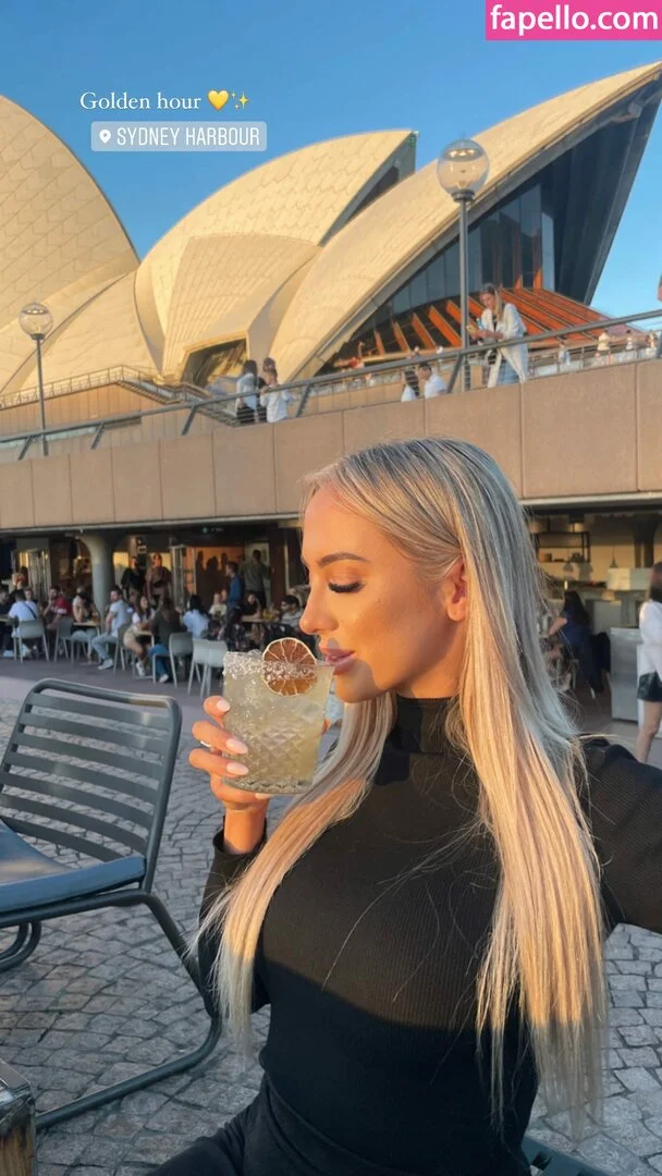 Taylah Small Onlyfans Photo Gallery 