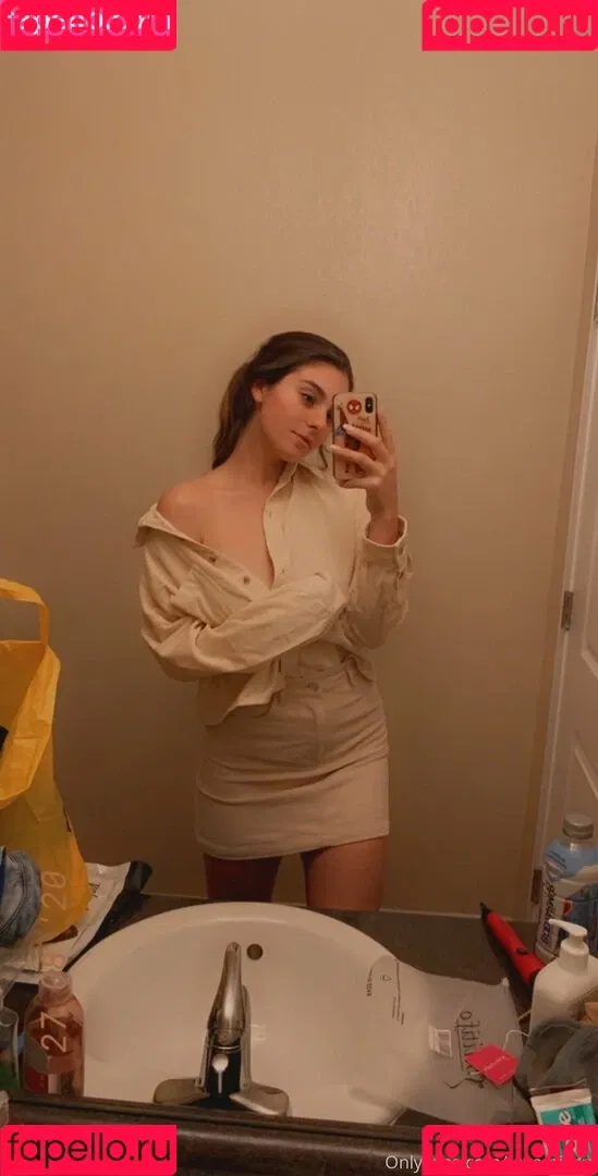 Taya Miller Onlyfans Photo Gallery 