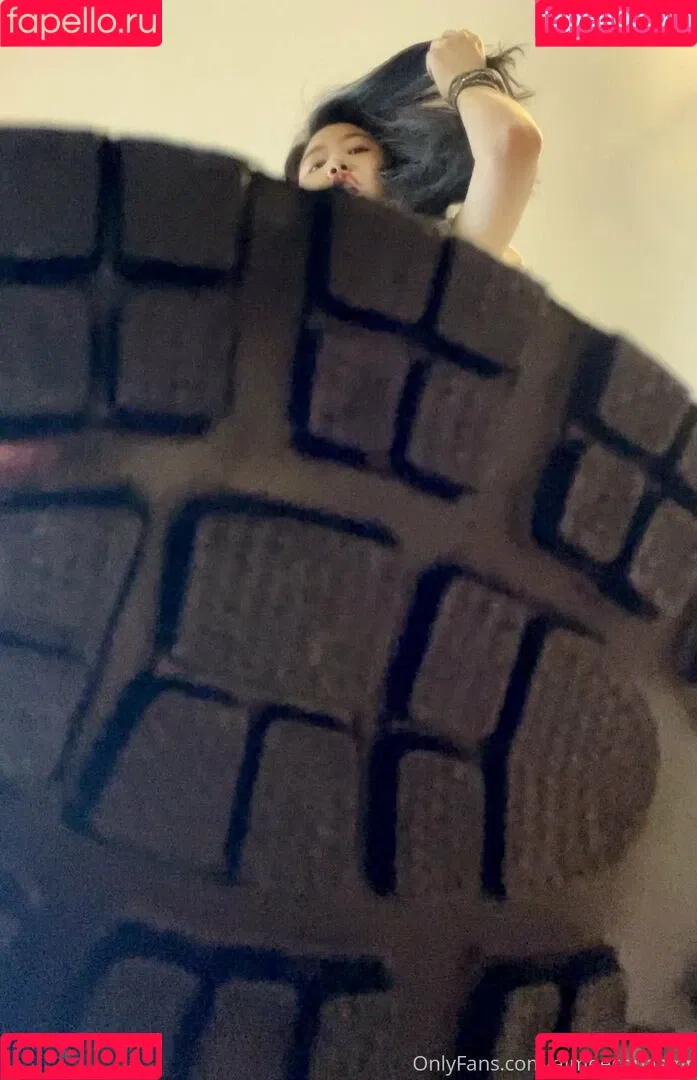 aimeechuasmr Onlyfans Photo Gallery 