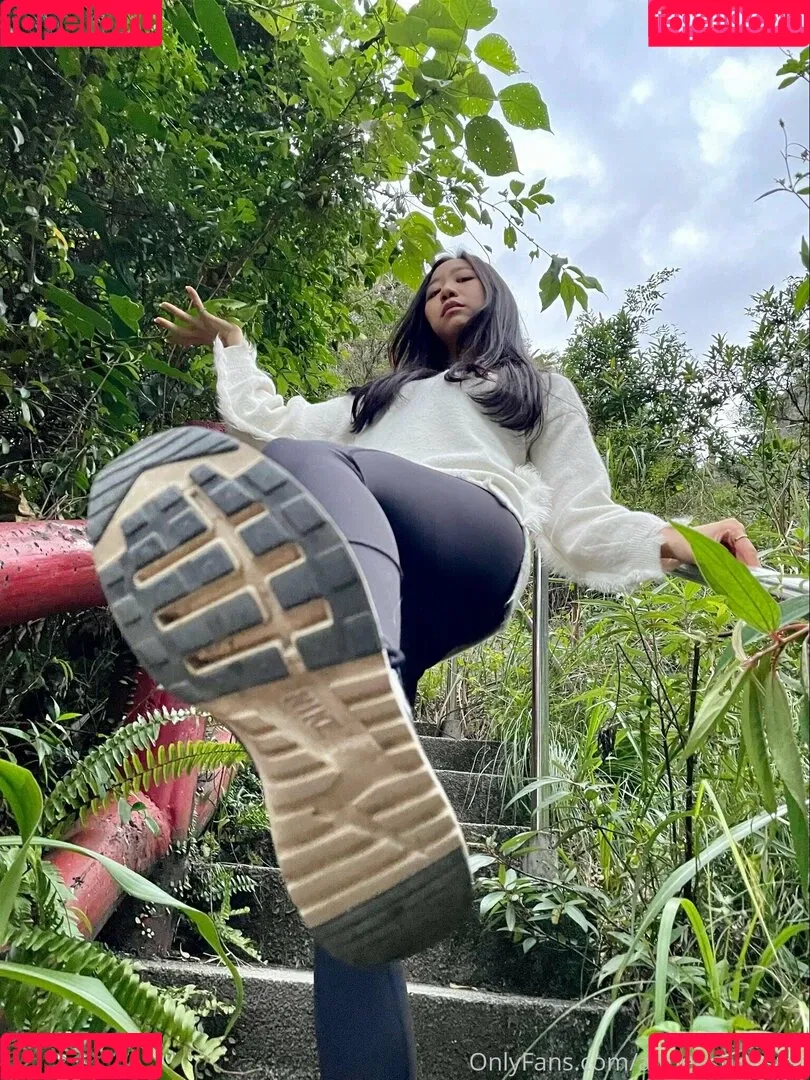 aimeechuasmr Onlyfans Photo Gallery 