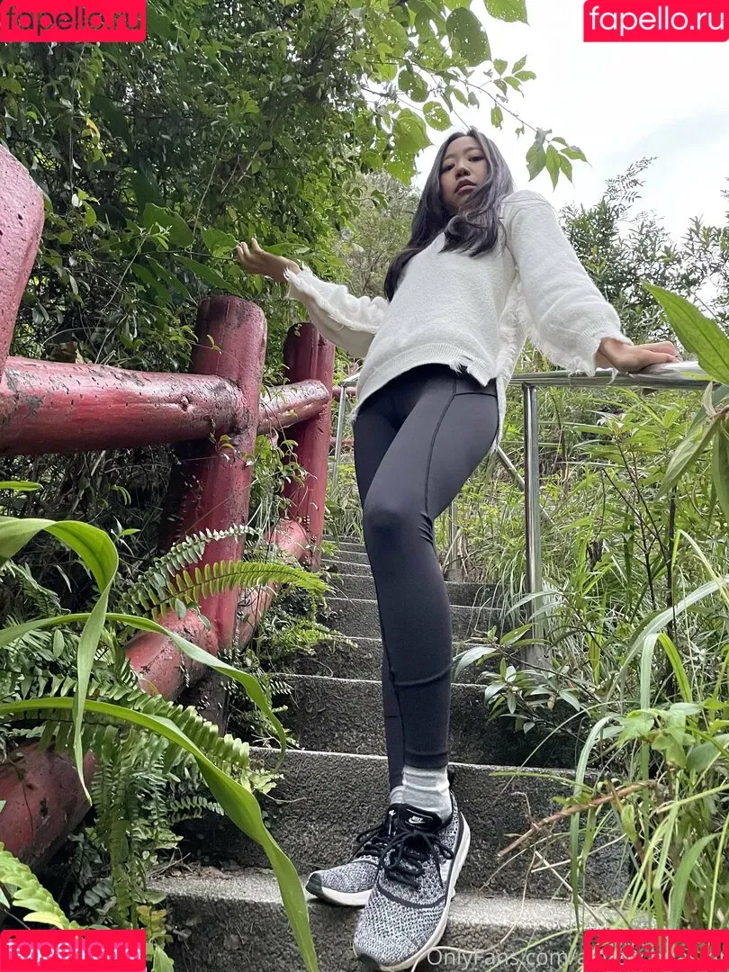aimeechuasmr Onlyfans Photo Gallery 