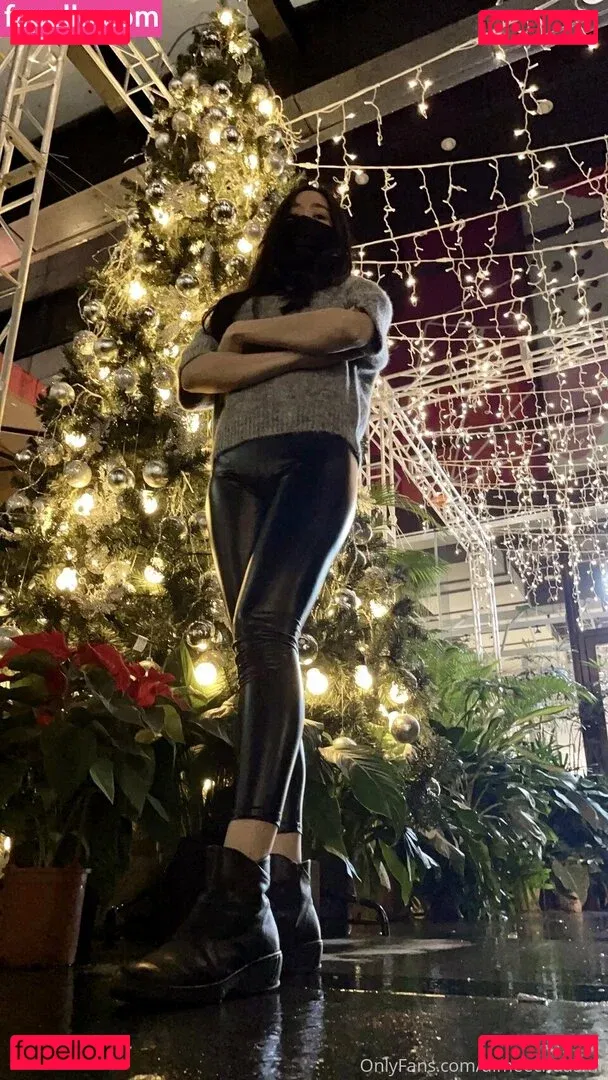 aimeechuasmr Onlyfans Photo Gallery 