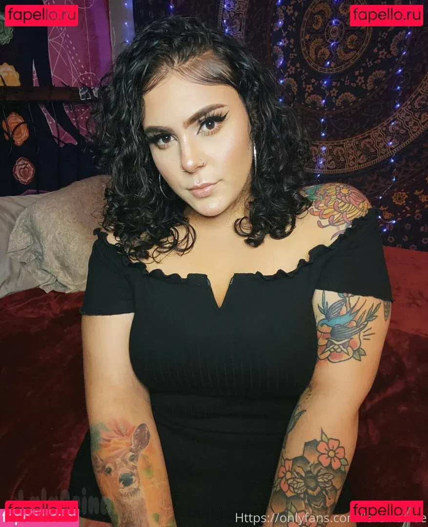 Reina Rodriguez Onlyfans Photo Gallery 