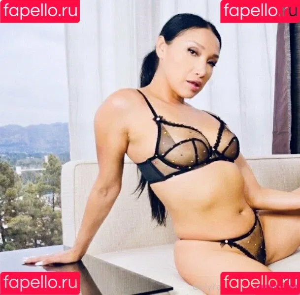 vickichase Onlyfans Photo Gallery 