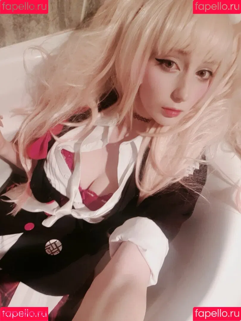 x.meki Onlyfans Photo Gallery 