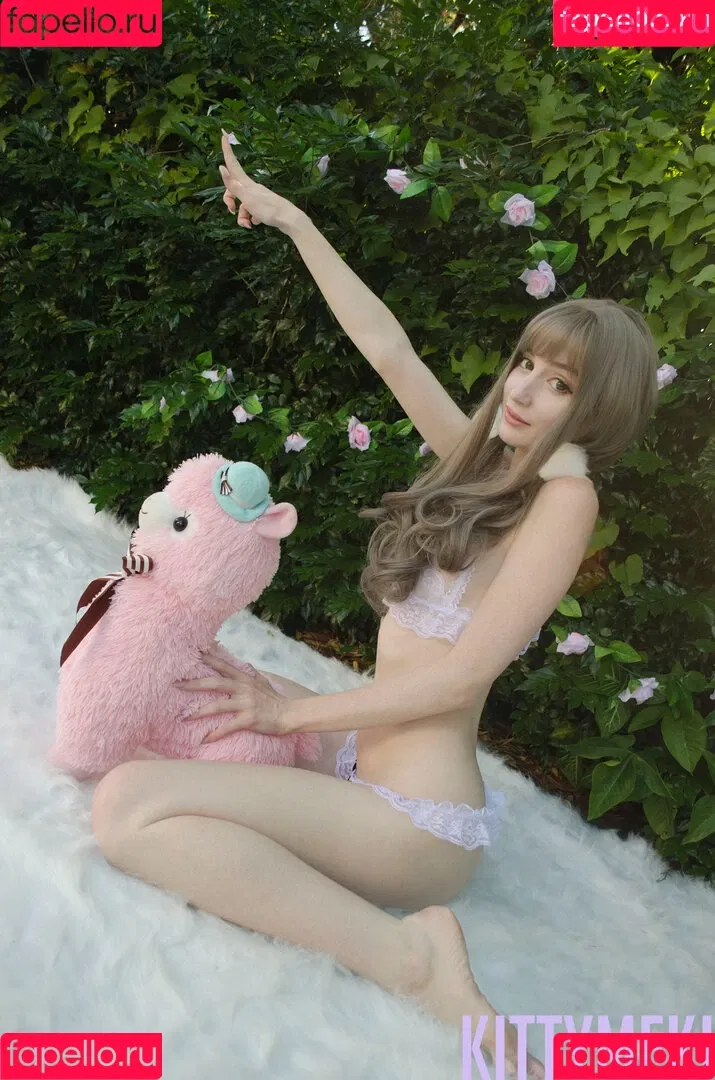 x.meki Onlyfans Photo Gallery 