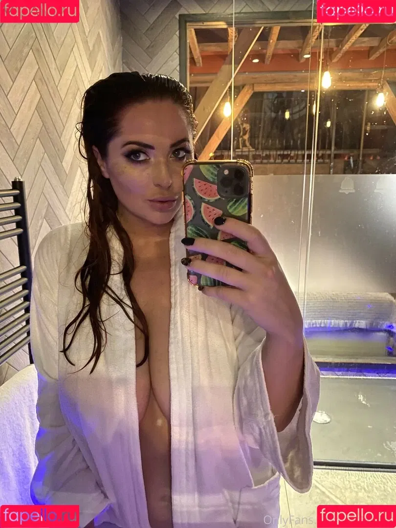 Lucy Collet Onlyfans Photo Gallery 