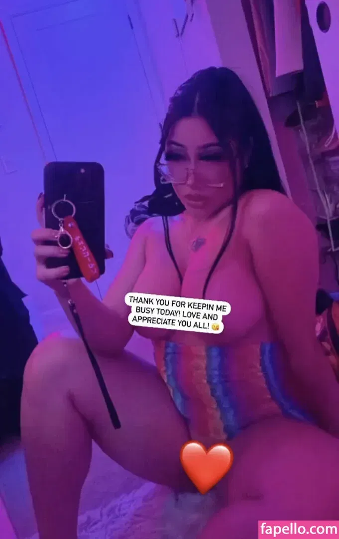 Beamer Babe Onlyfans Photo Gallery 