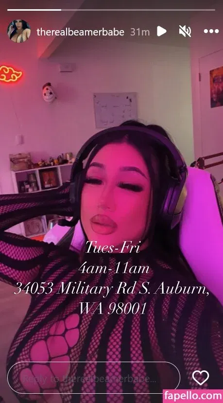 Beamer Babe Onlyfans Photo Gallery 