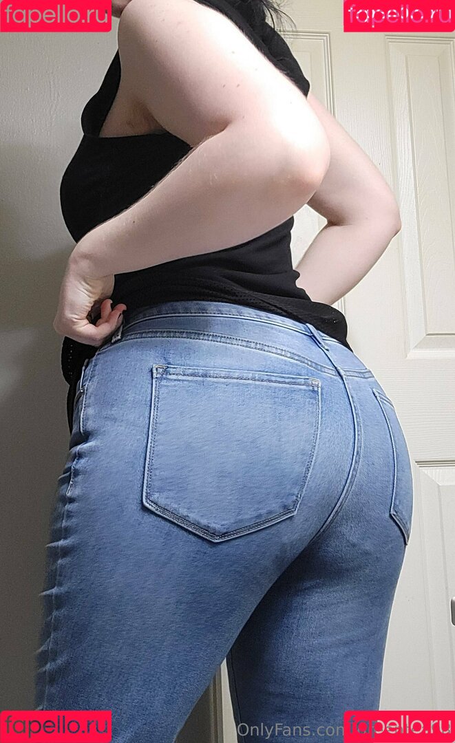 greentea98 Onlyfans Photo Gallery 