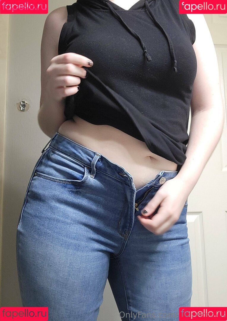 greentea98 Onlyfans Photo Gallery 