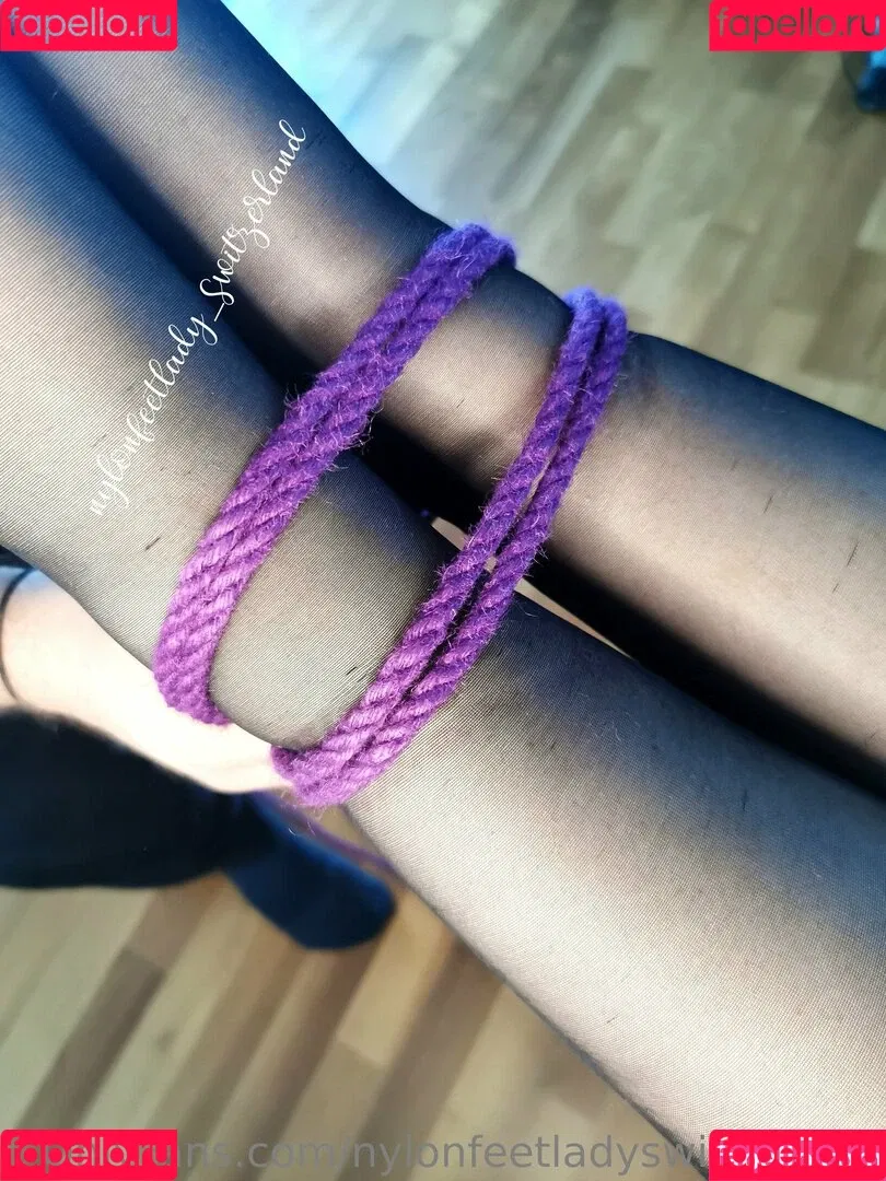nylonfeetladyswitzerland Onlyfans Photo Gallery 