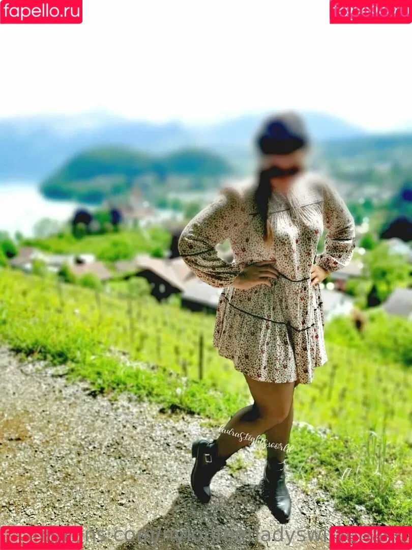 nylonfeetladyswitzerland Onlyfans Photo Gallery 