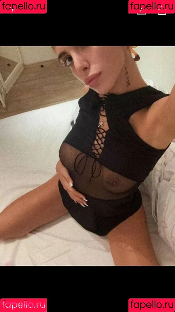 Sorayazoee Onlyfans Photo Gallery 