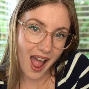 Emma Ruby Onlyfans Photo Gallery 