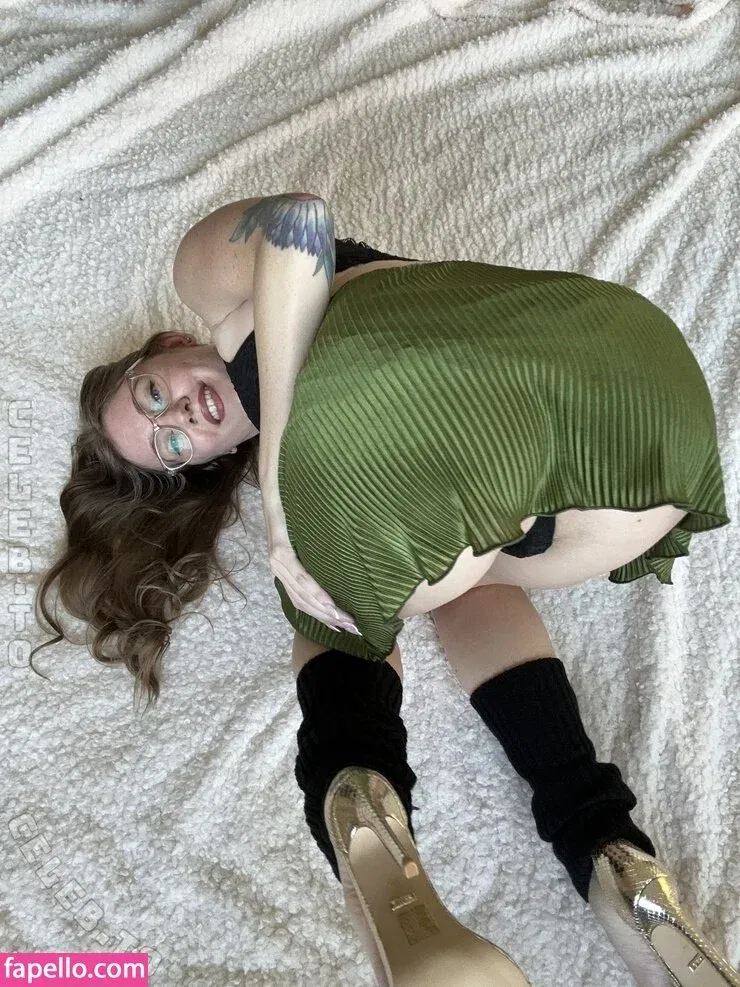 Emma Ruby Onlyfans Photo Gallery 