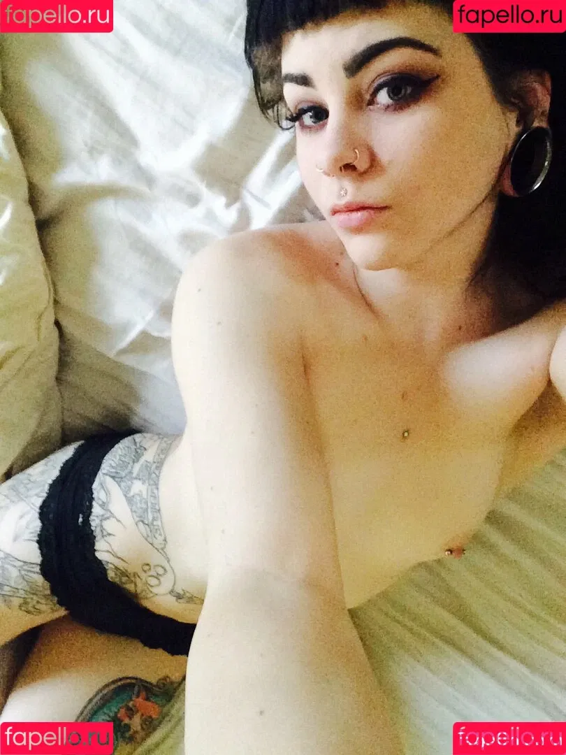 Ashesbardole Onlyfans Photo Gallery 