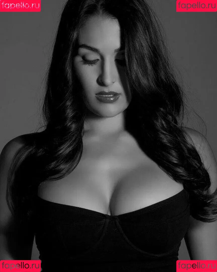 The Bella Twins: Onlyfans Photo Gallery 