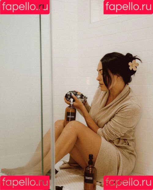 The Bella Twins: Onlyfans Photo Gallery 