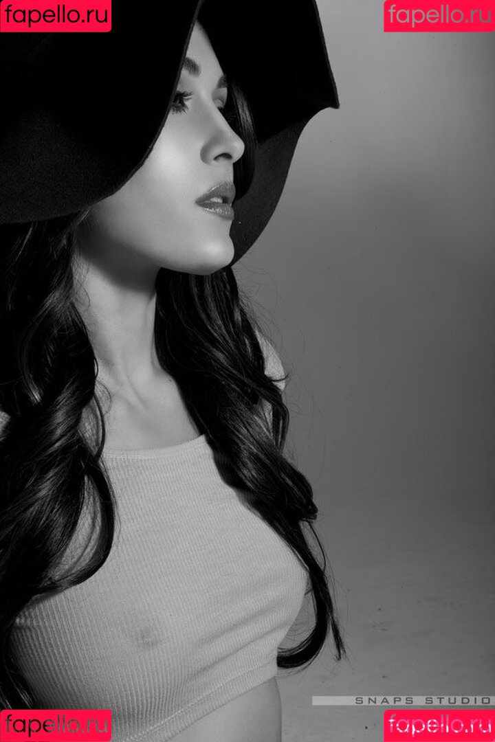 The Bella Twins: Onlyfans Photo Gallery 