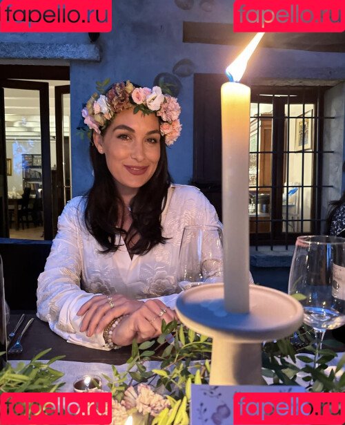 The Bella Twins: Onlyfans Photo Gallery 