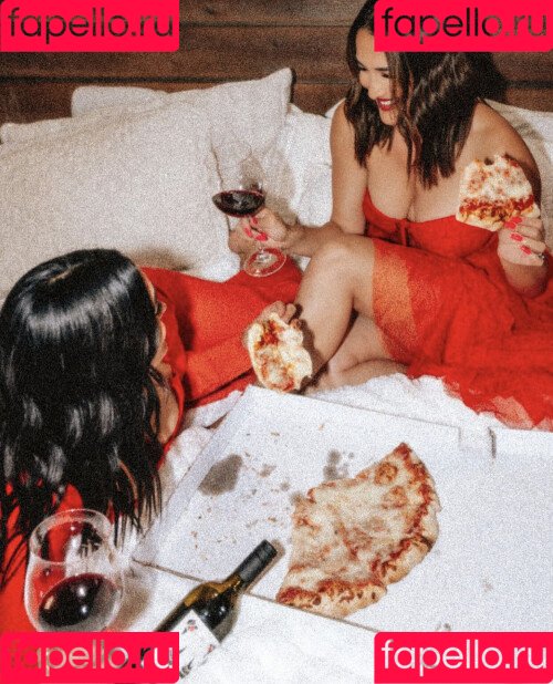 The Bella Twins: Onlyfans Photo Gallery 