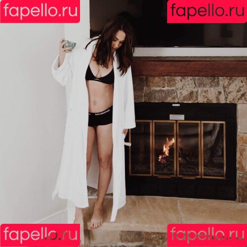 The Bella Twins: Onlyfans Photo Gallery 