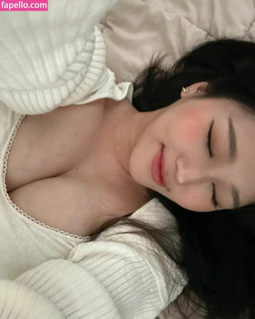 Hayanami Onlyfans Photo Gallery 