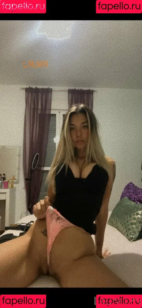 laura139 Onlyfans Photo Gallery 
