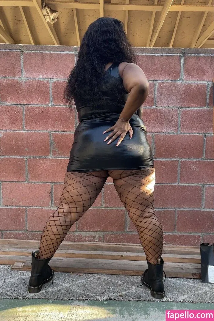 GoddessCocoaLuna Onlyfans Photo Gallery 