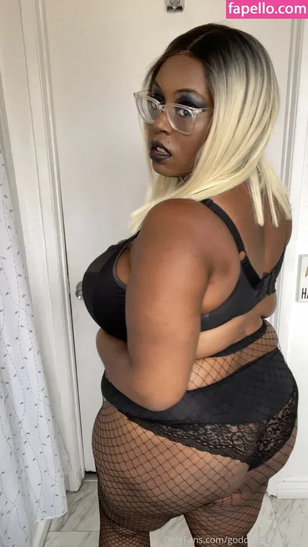 GoddessCocoaLuna Onlyfans Photo Gallery 