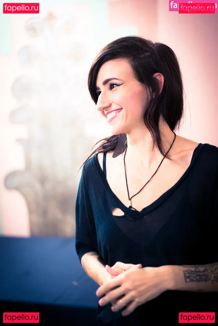 Lights Poxleitner Onlyfans Photo Gallery 