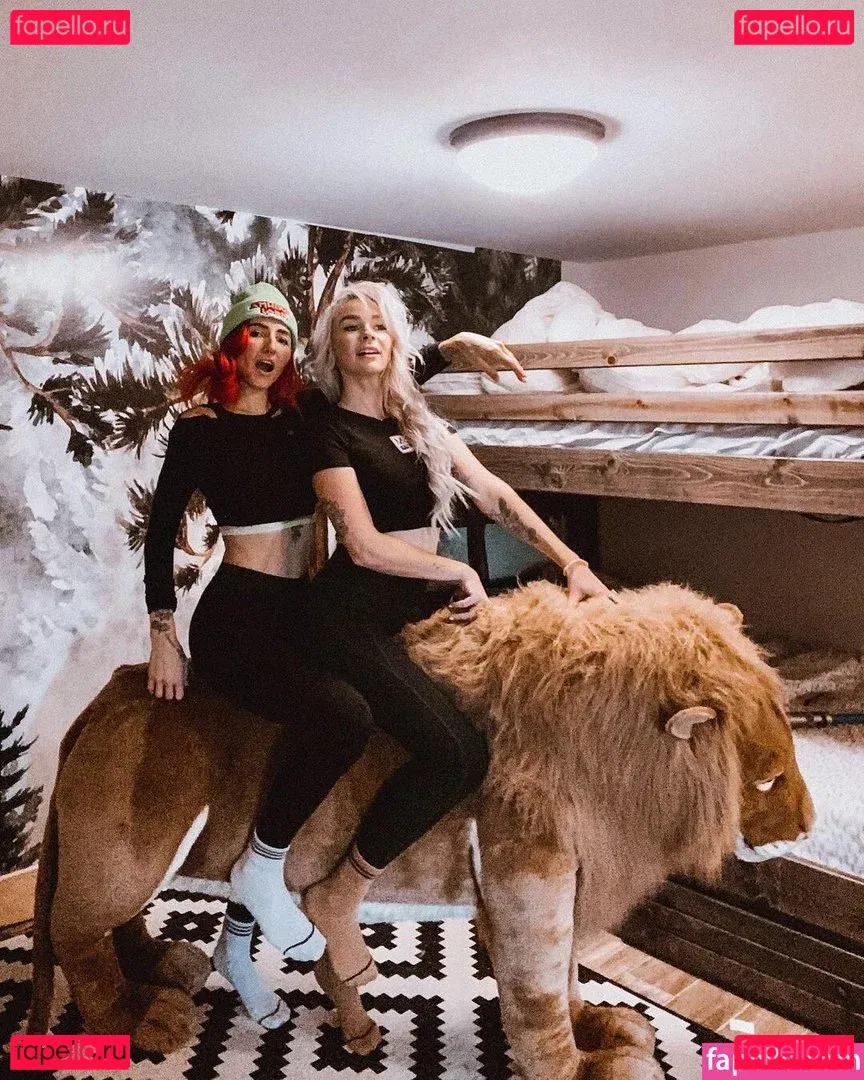 Lights Poxleitner Onlyfans Photo Gallery 