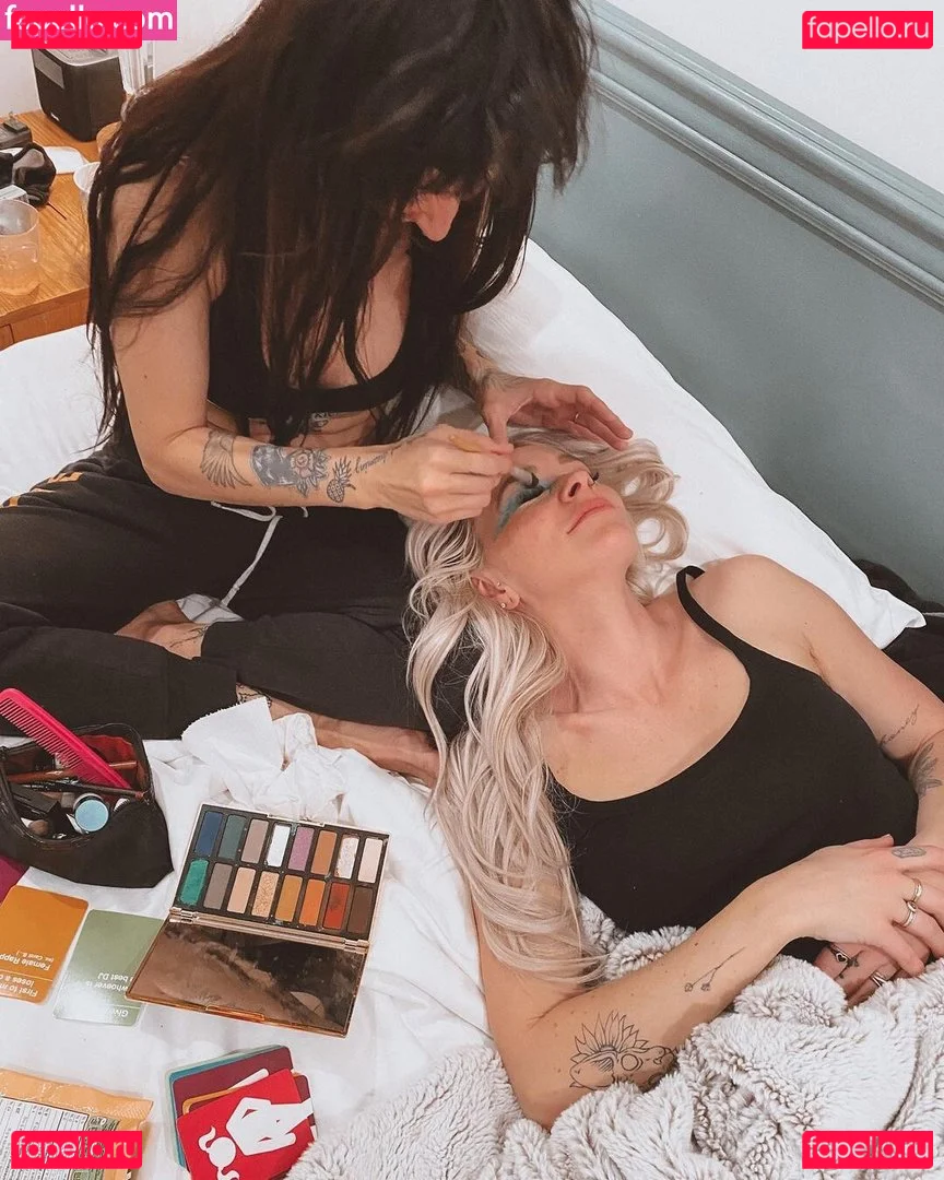 Lights Poxleitner Onlyfans Photo Gallery 